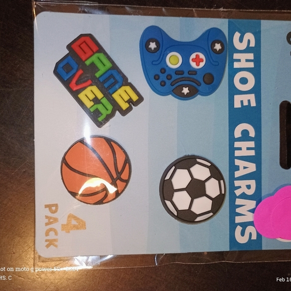 Shoe Charms 2 4 Packs - Fun Designs Brand New Croc Charm - Picture 3 of 3